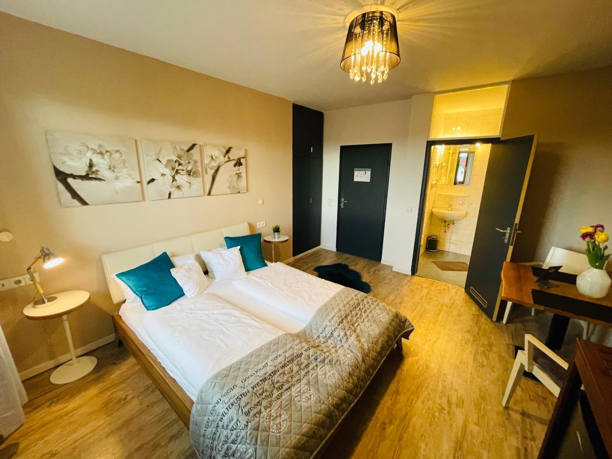 Zum Rayers Cafe-Restaurant & Boutique-Hotel Niederrotweil Habitación foto