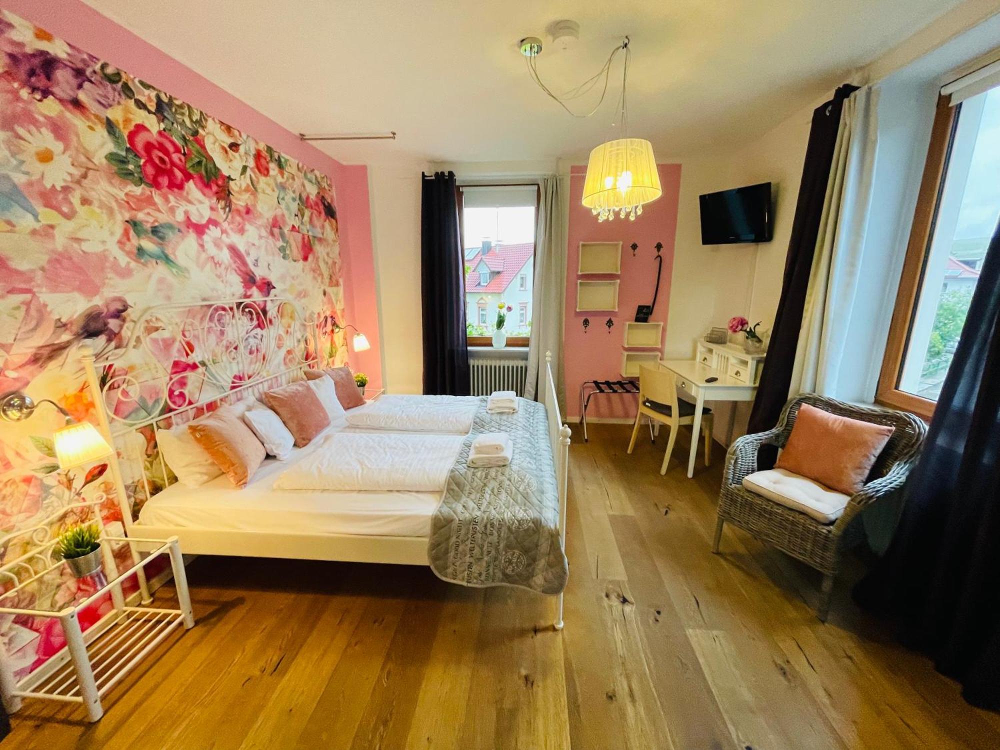 Zum Rayers Cafe-Restaurant & Boutique-Hotel Niederrotweil Habitación foto